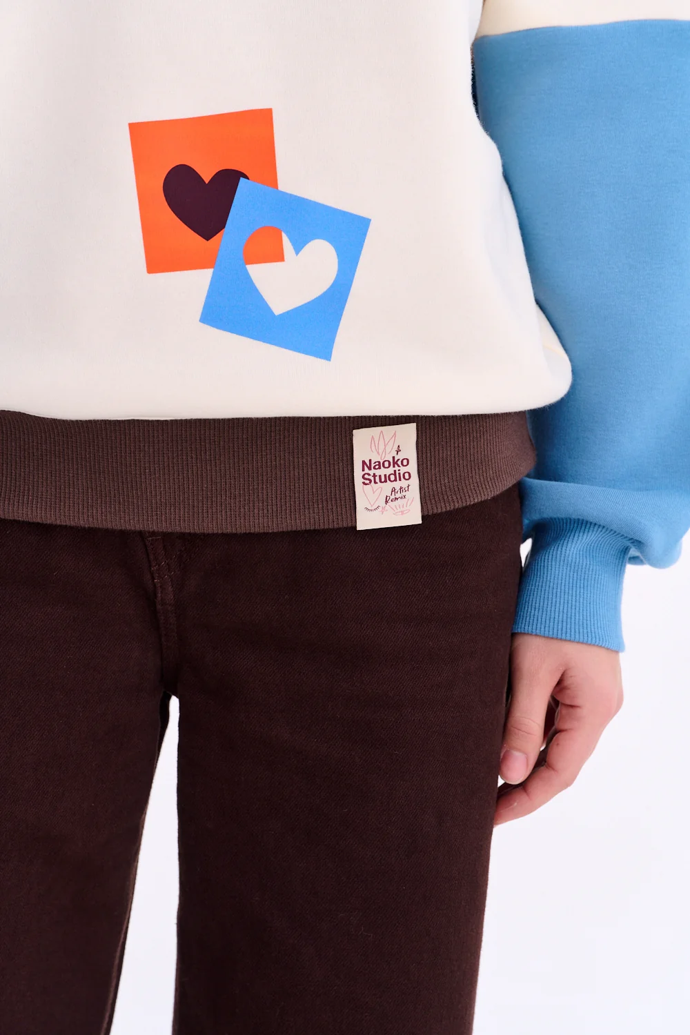 Bluza Paper Hearts x Claire Iglesias - Image 13
