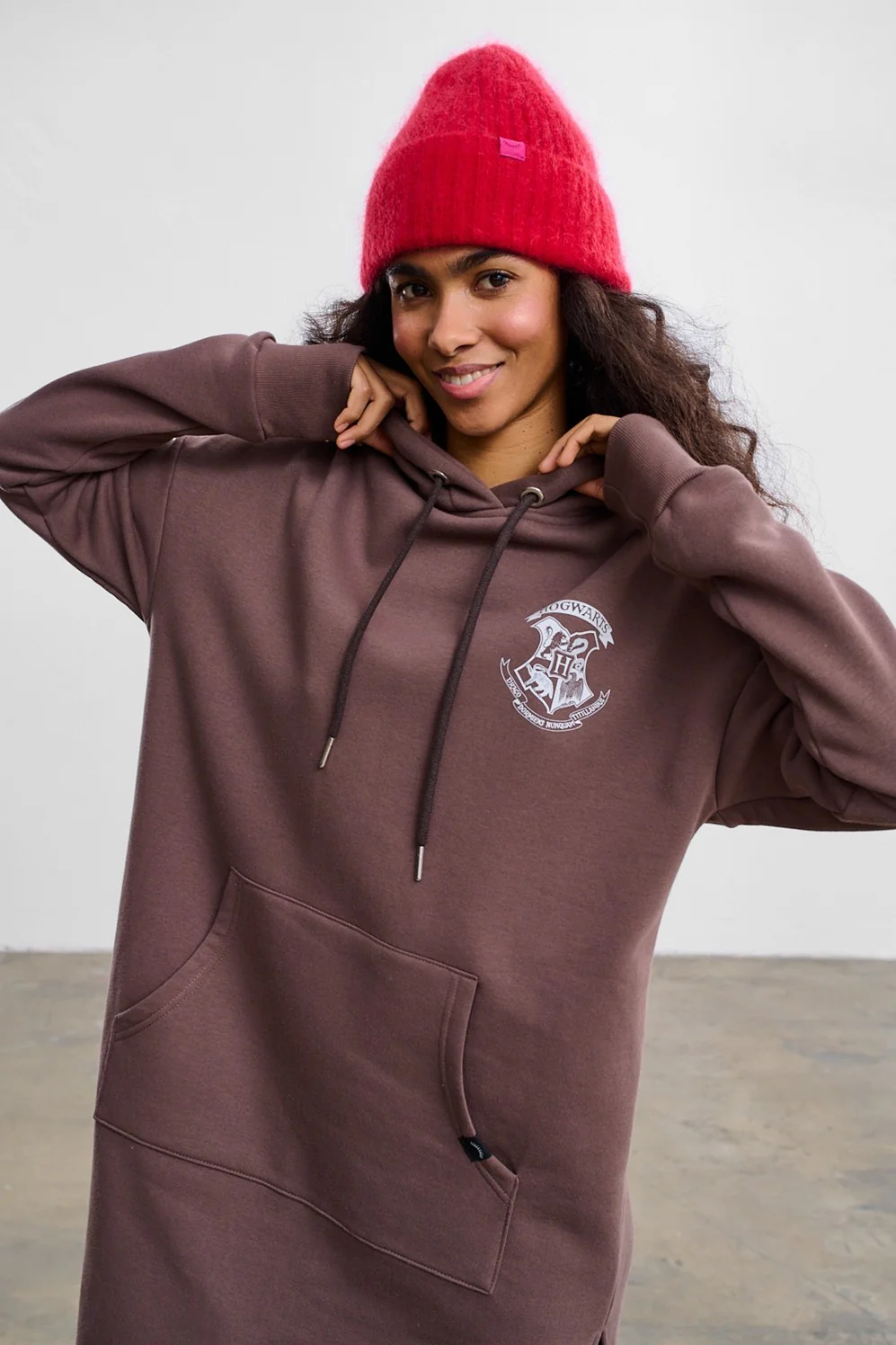 Długa bluza longline Buckbeak - Image 12