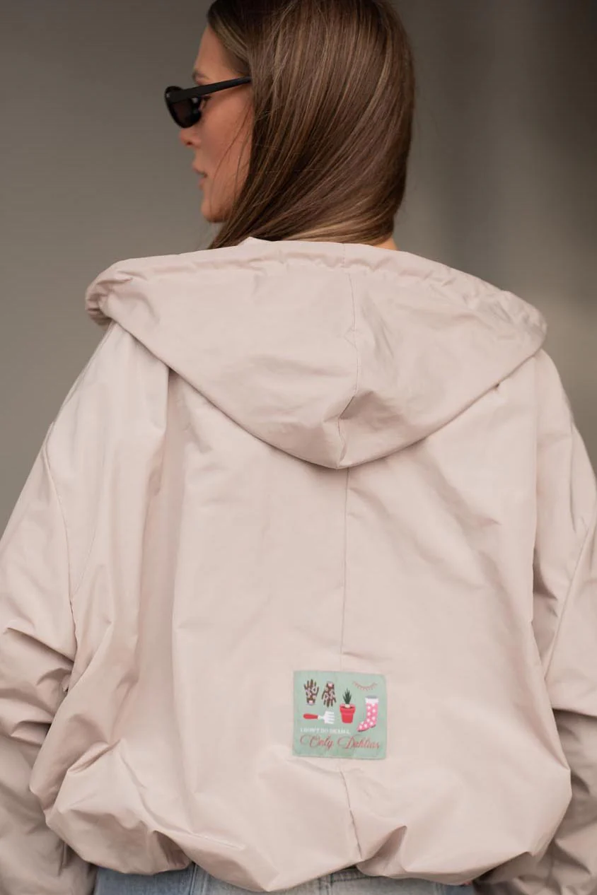 Krótka parka z kapturem Desert Flower - Image 21