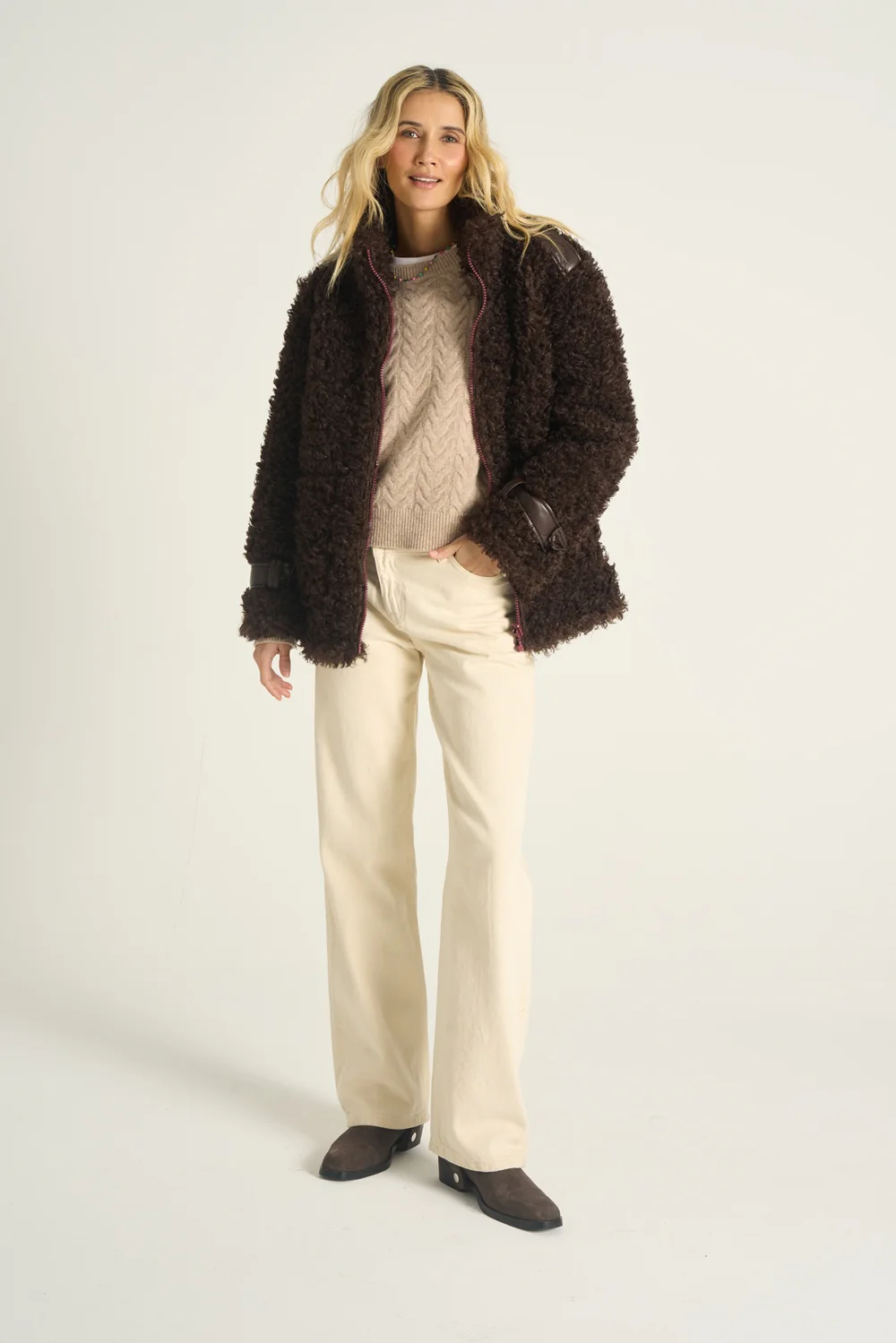 Kurtka Fluffy Mocha Moonrise - Image 24
