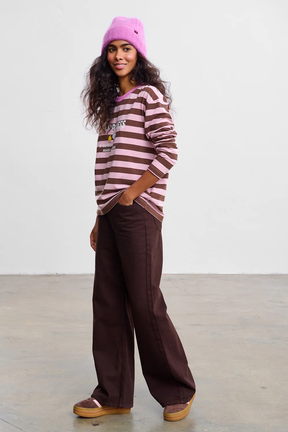 Longsleeve Watching Friends - Image 10