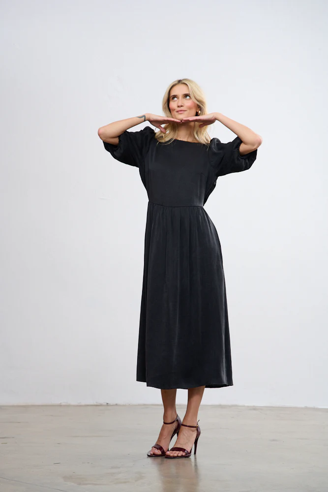 Sukienka midi Black Orchid - Image 14