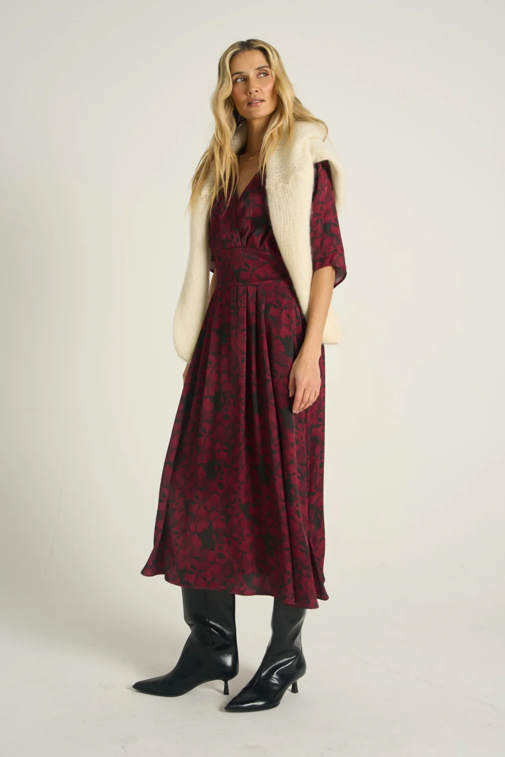 Sukienka midi Cranberry Spark - Image 13