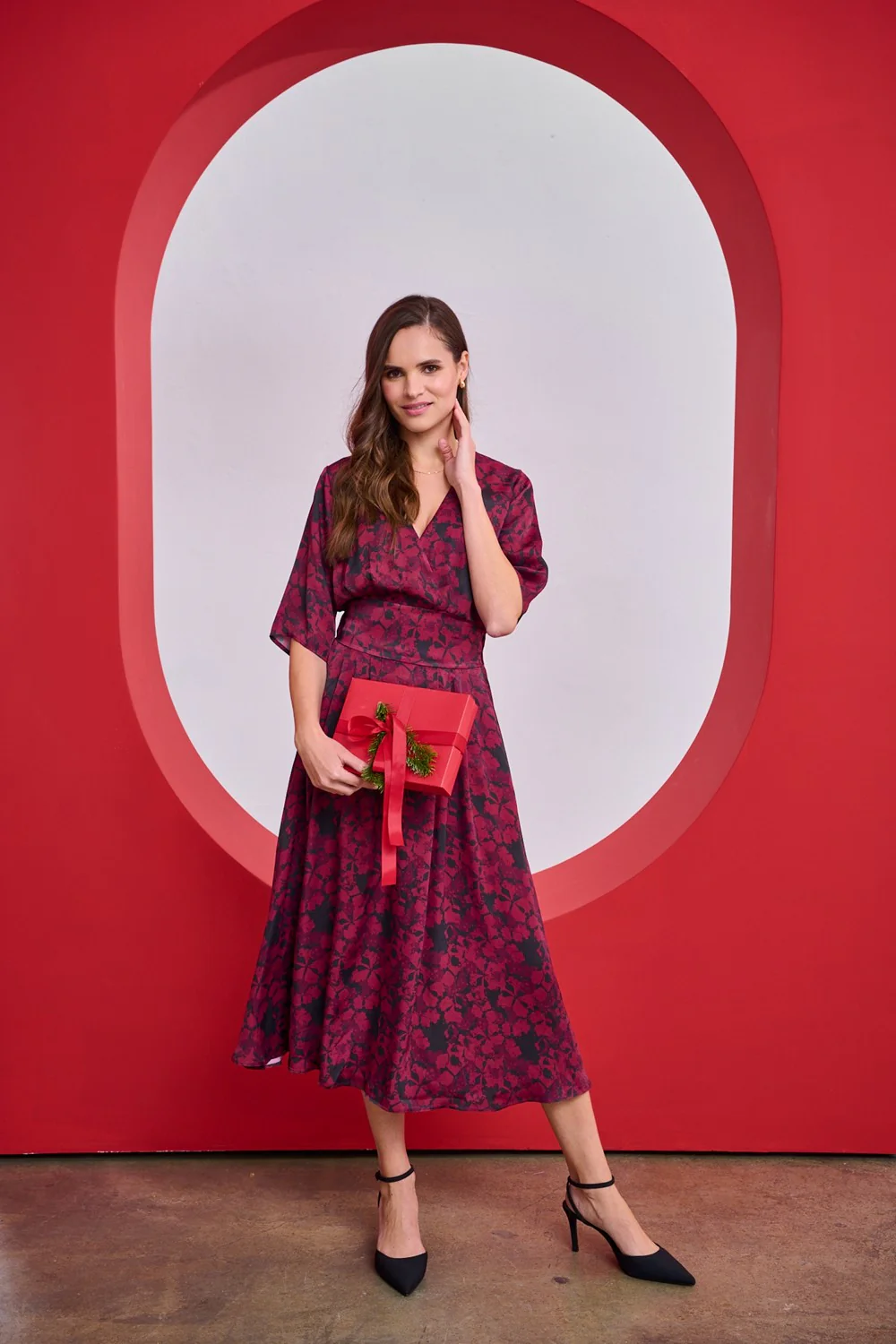 Sukienka midi Cranberry Spark - Image 9