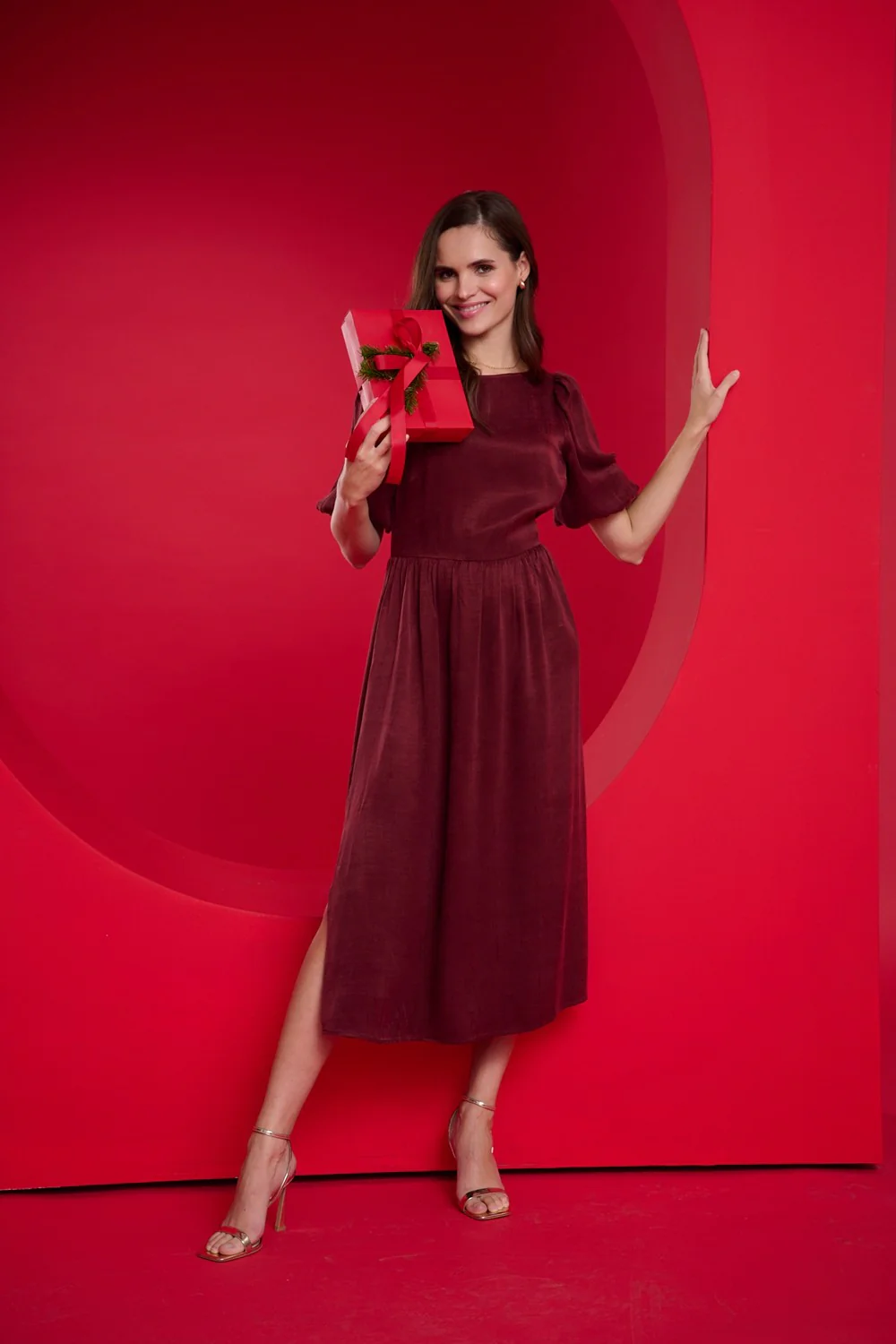 Sukienka midi Ruby Rose - Image 10