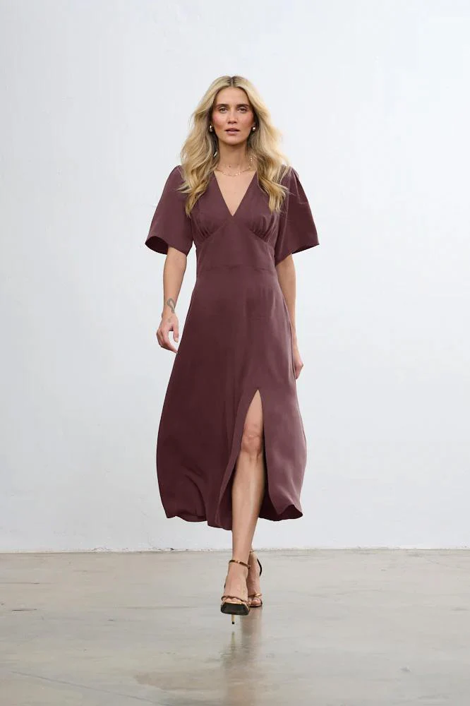 Sukienka midi Cinnamon Chic - Image 17