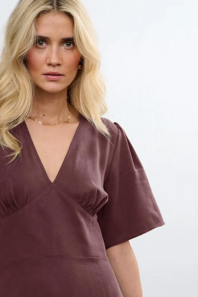 Sukienka midi Cinnamon Chic - Image 19