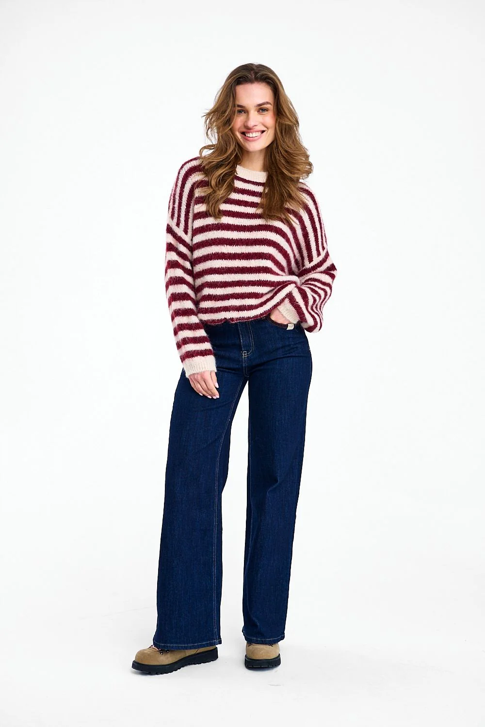 Sweter Frosted Wine - Image 5