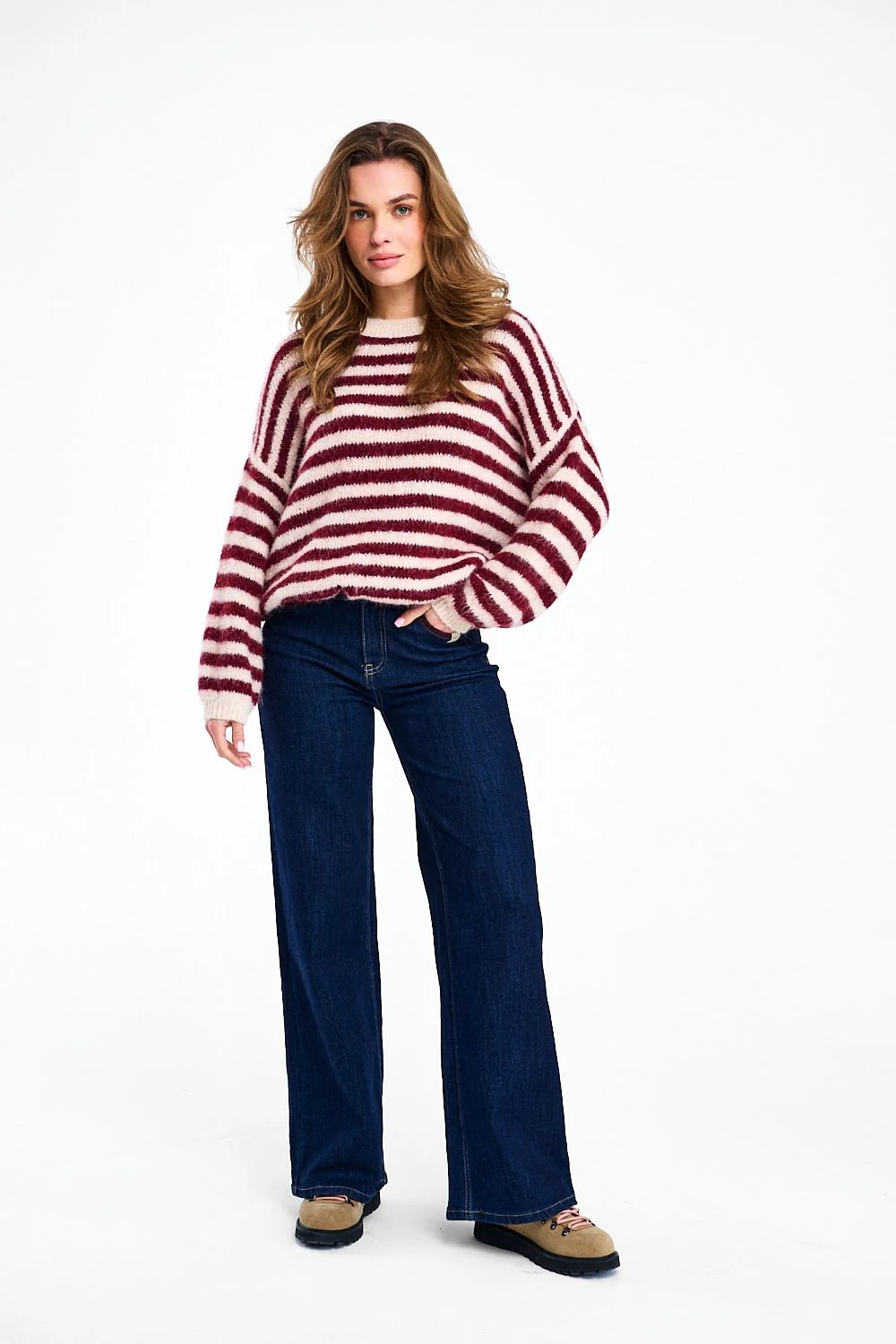 Sweter Frosted Wine - Image 9