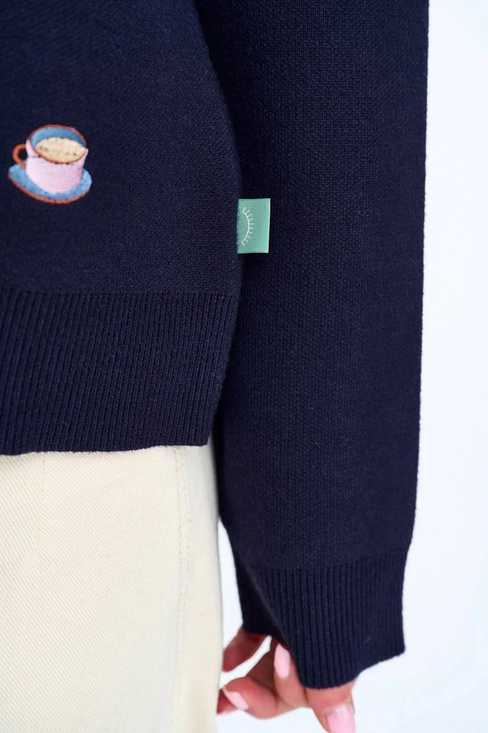 Sweter Hot Chocolate Club - Image 8