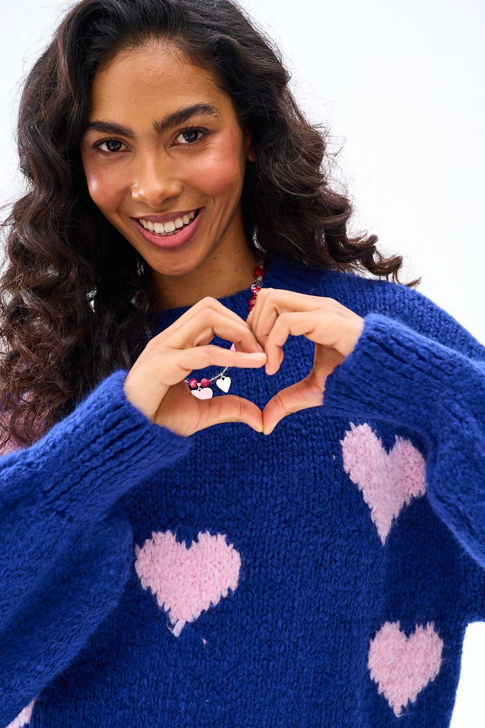 Sweter Stranger Hearts - Image 14
