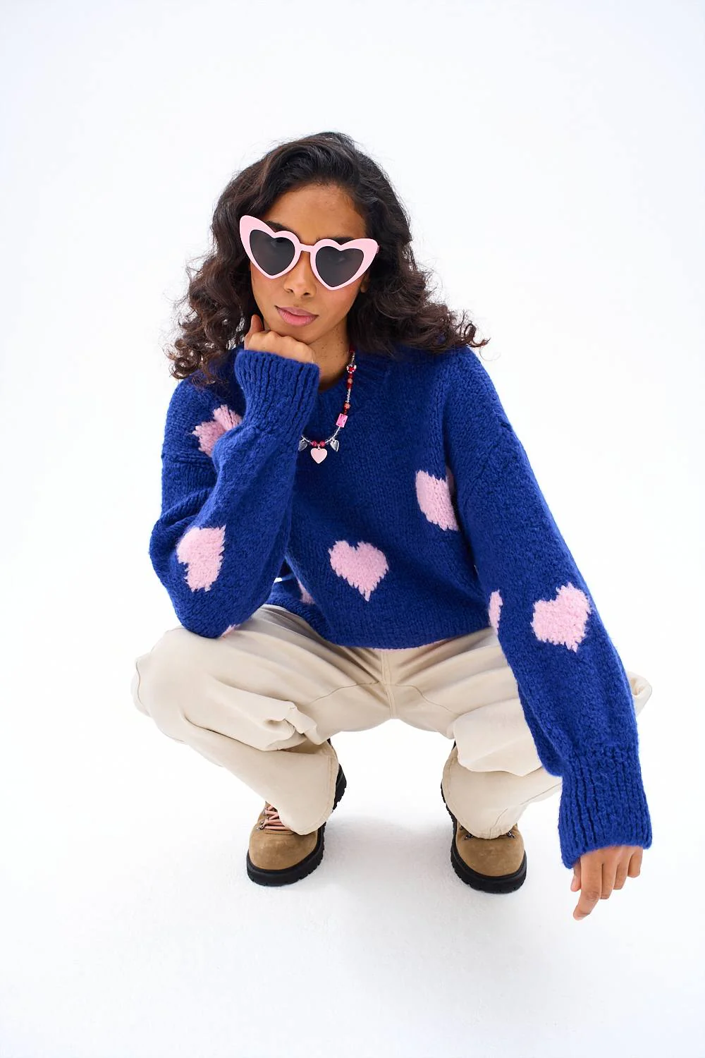 Sweter Stranger Hearts - Image 17