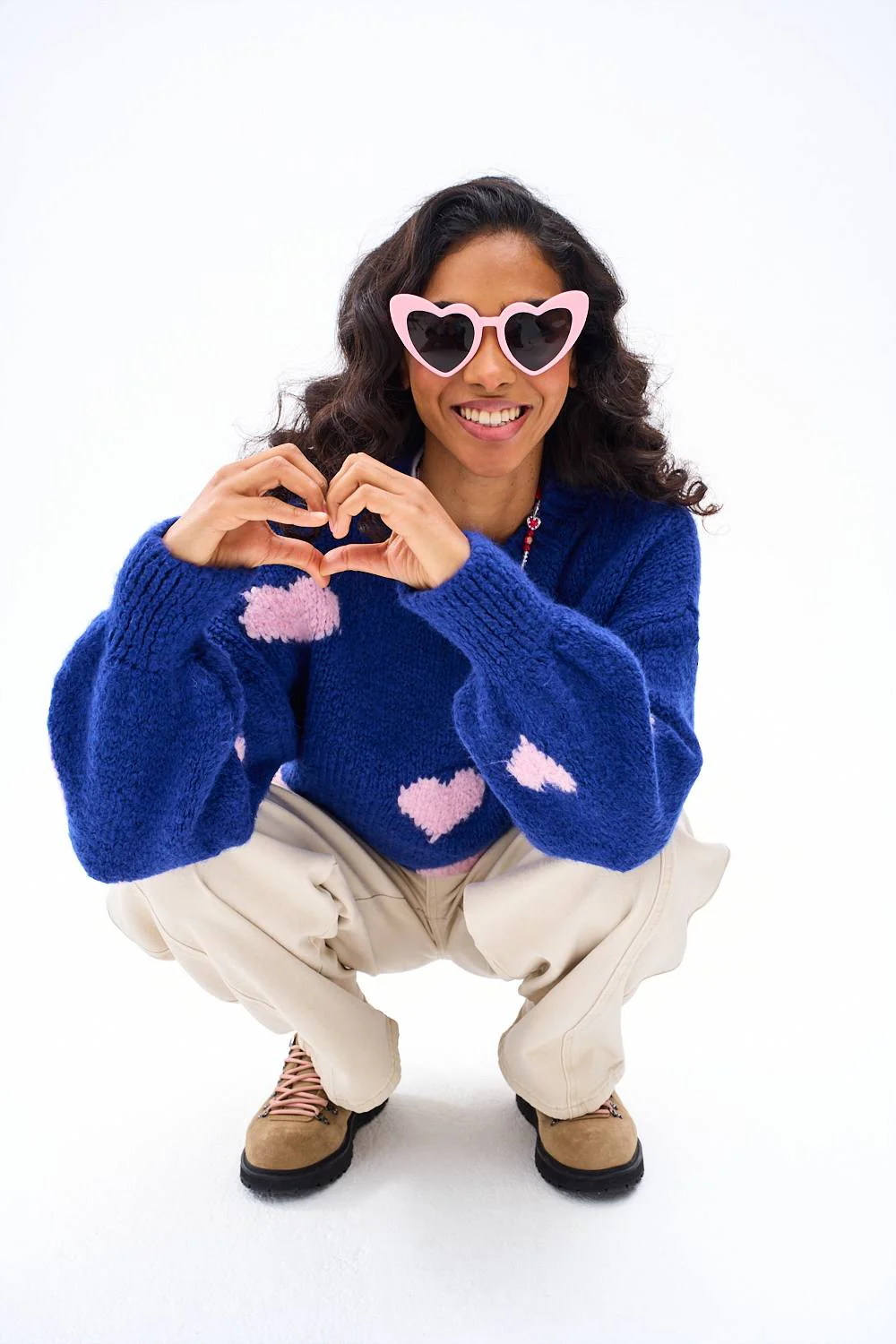 Sweter Stranger Hearts - Image 2
