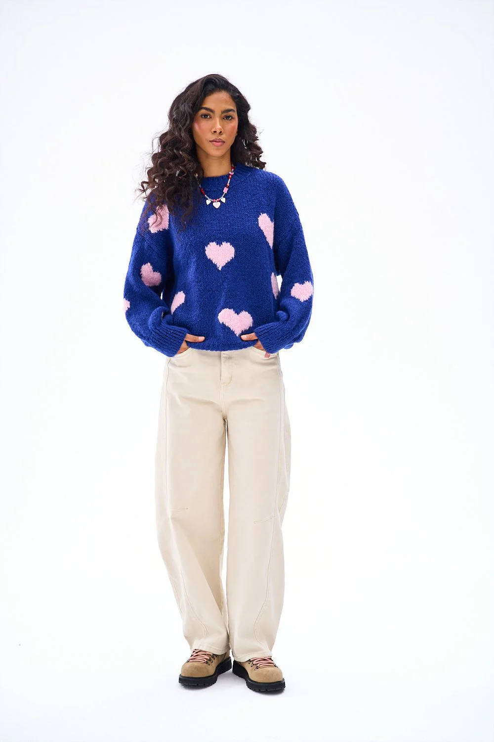 Sweter Stranger Hearts - Image 8