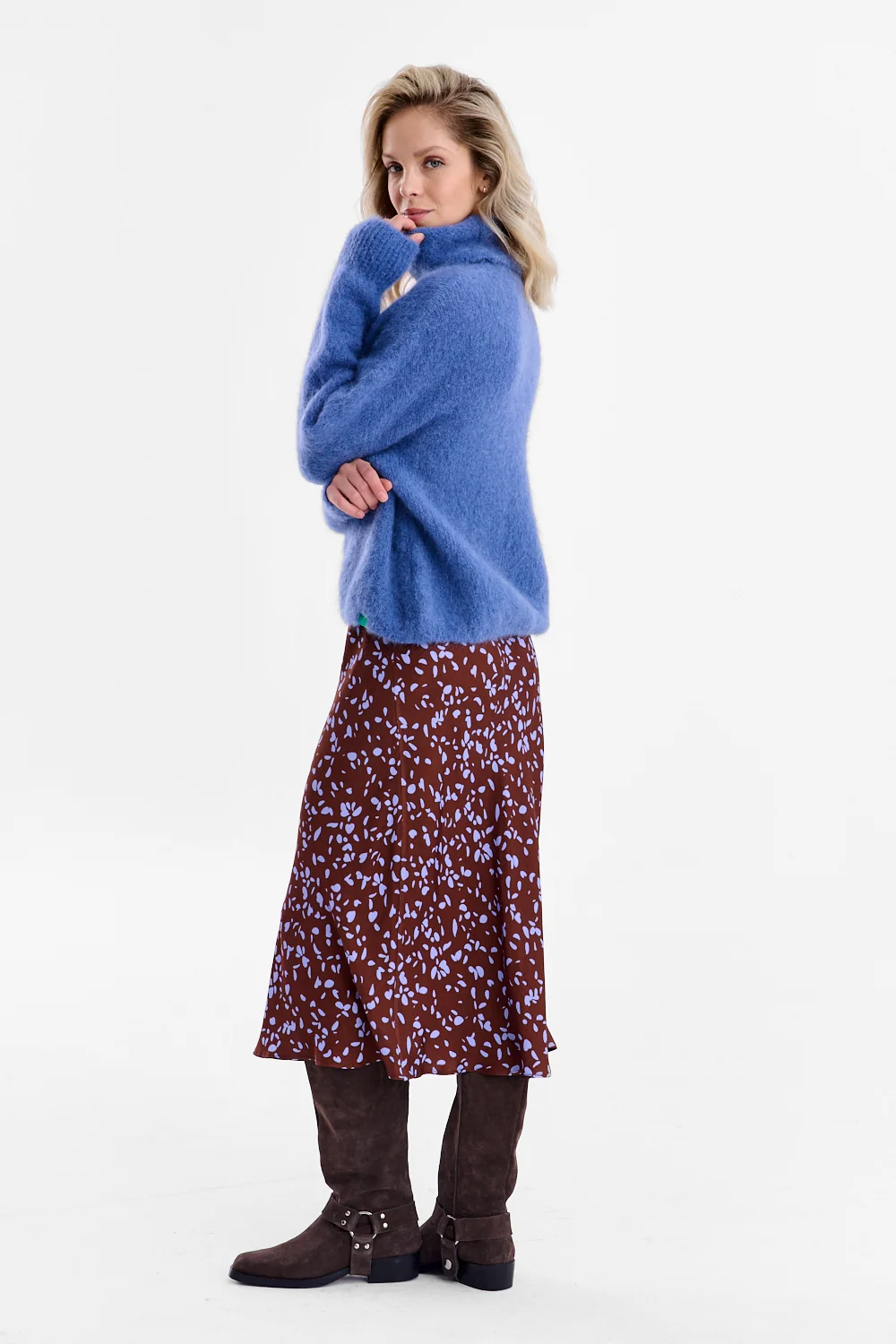 Sweter z golfem Clouded Light - Image 25