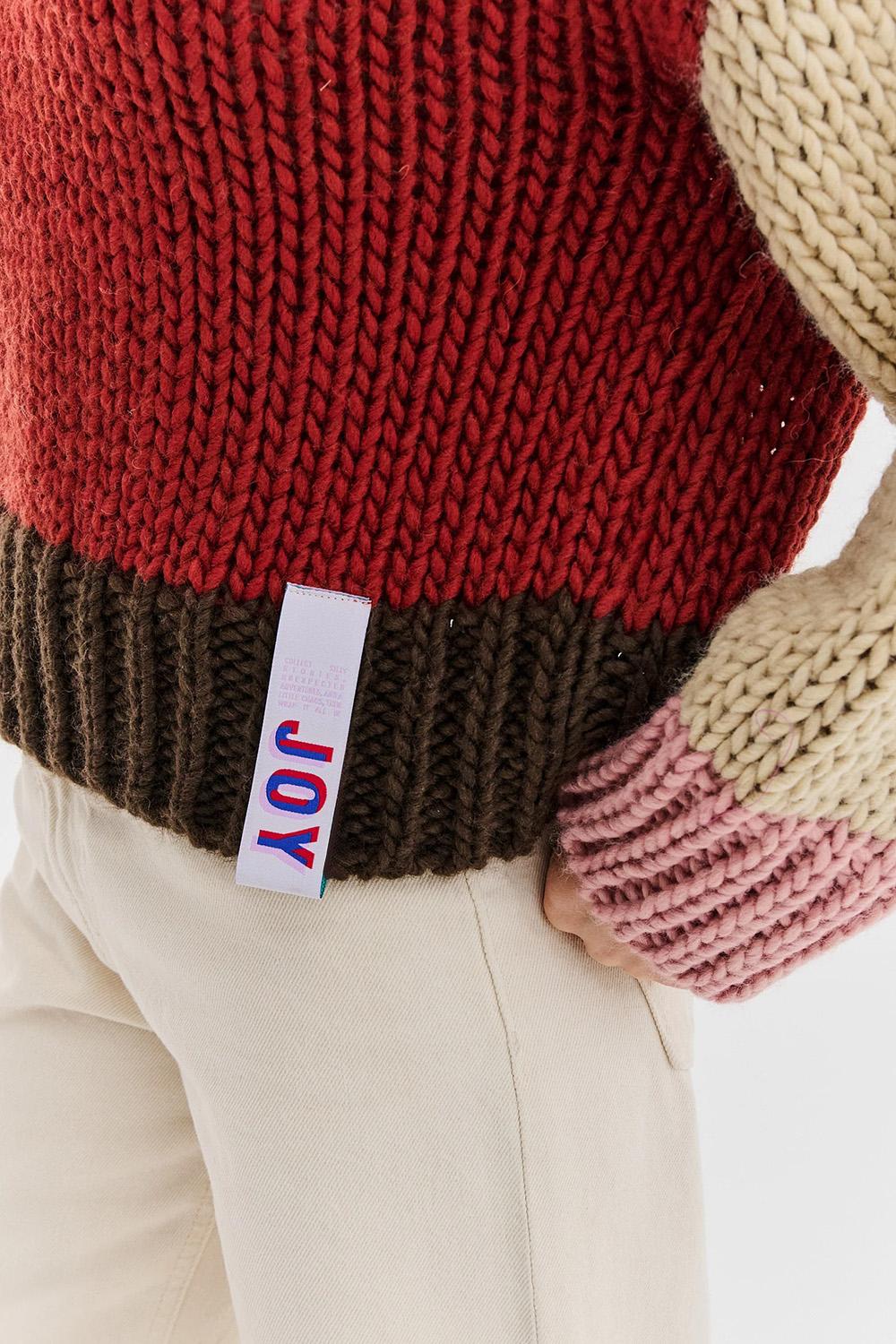 Sweter z wełną Smile Collector - Image 11