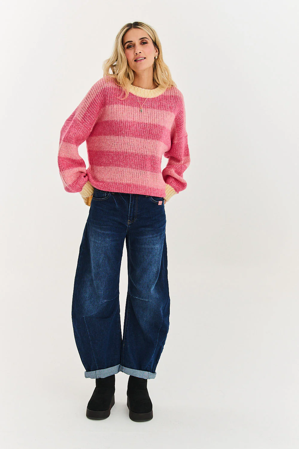 Sweter z wełną Strawberry Cream - Image 11