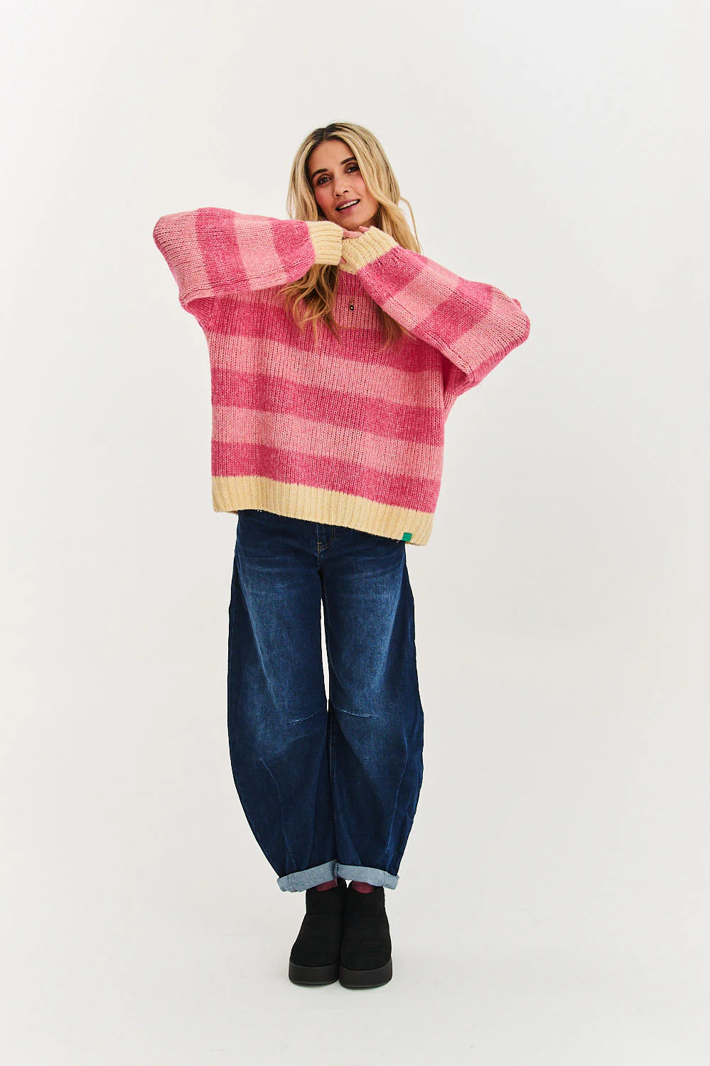 Sweter z wełną Strawberry Cream - Image 22