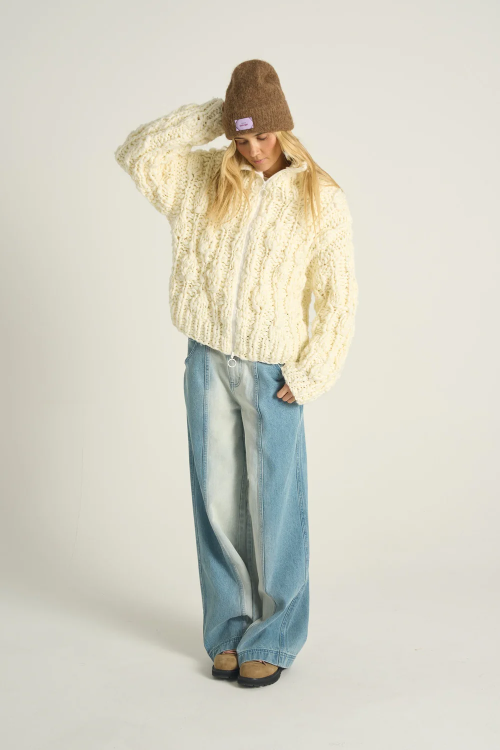 Szerokie spodnie jeansowe Secret Shine - Image 16