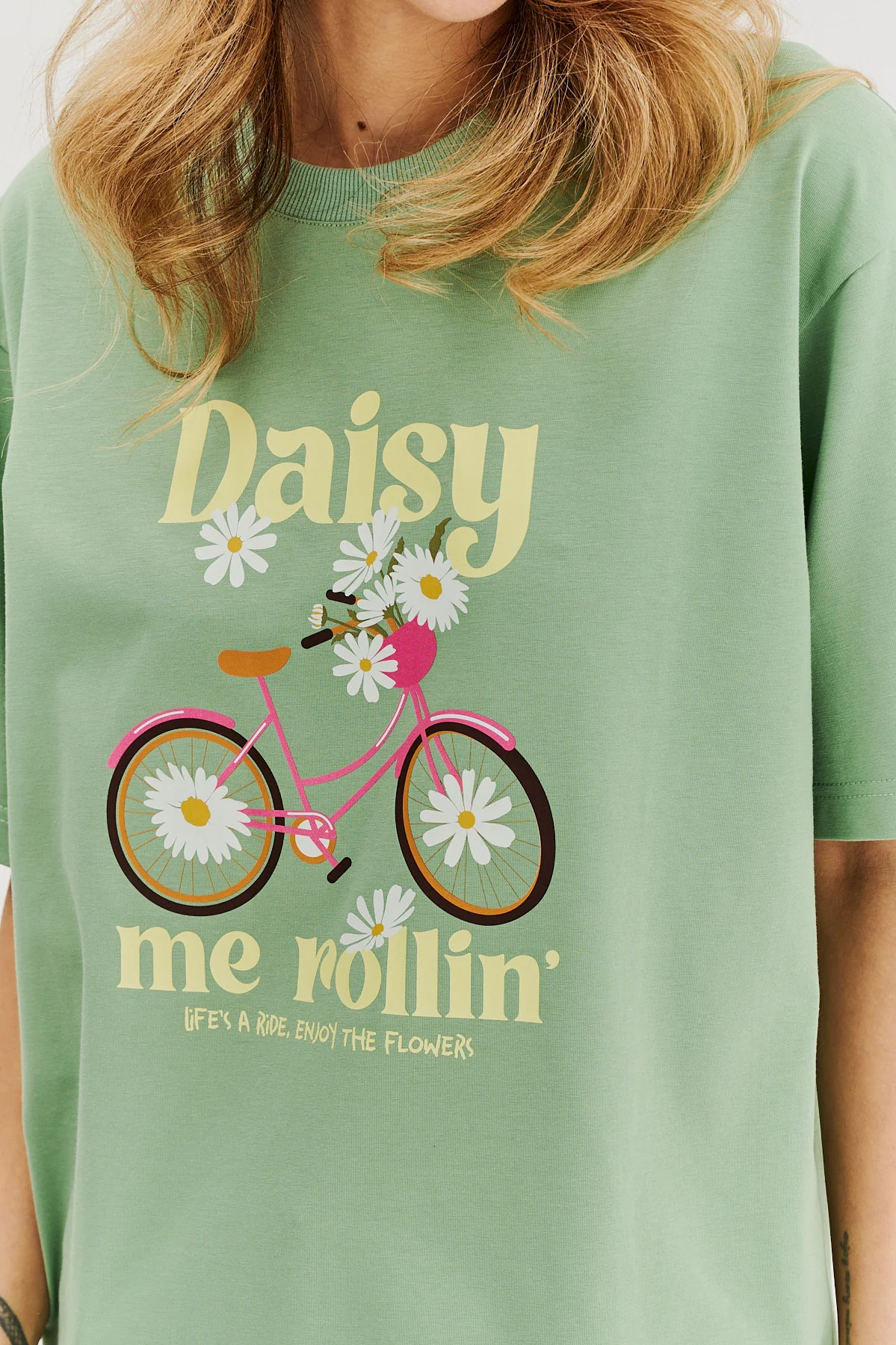 T-shirt Daisy Me Rollin' - Image 4