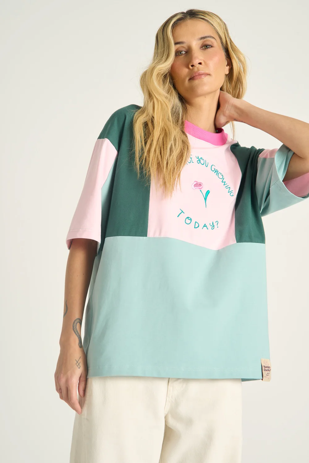 T-shirt How Are You x Loveis Wise - Image 4