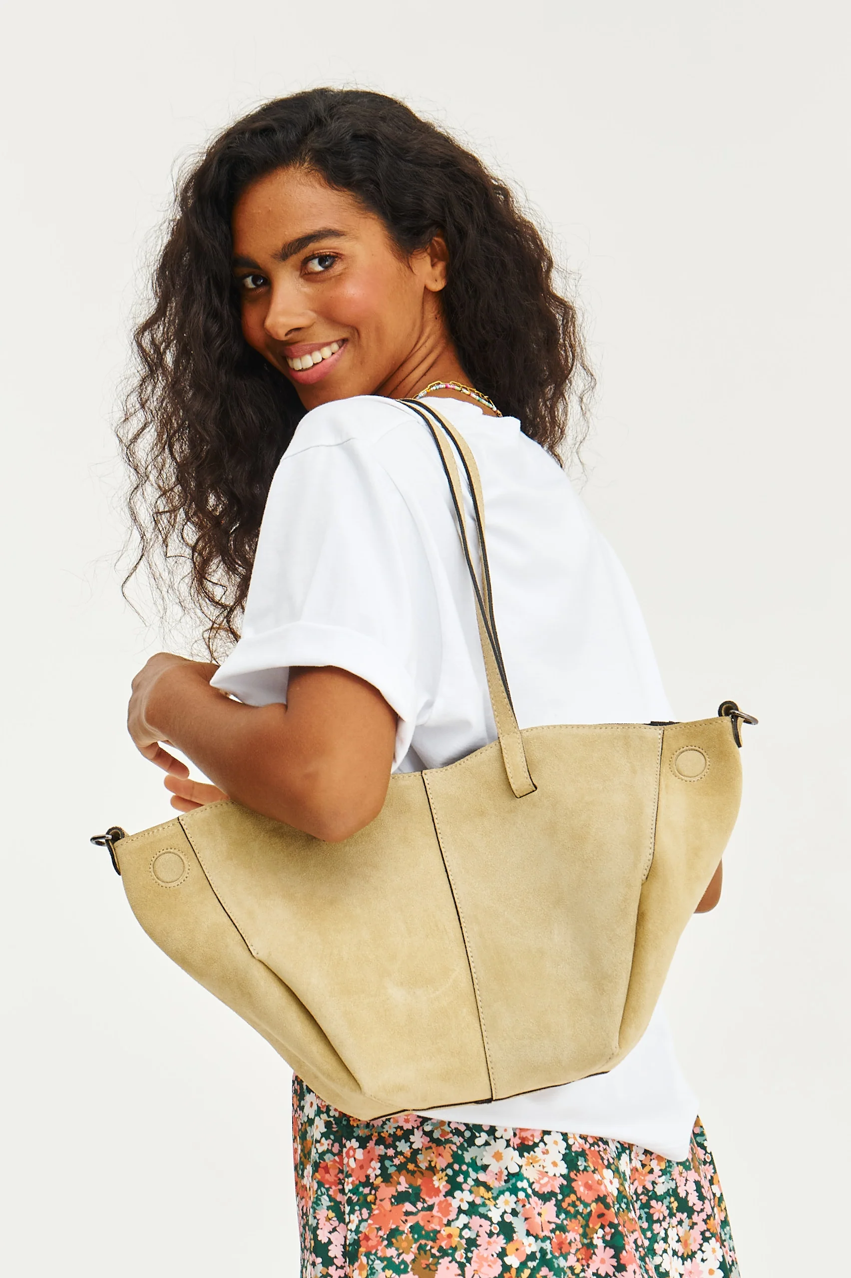 Torebka skórzana typu shopper Silky Glow - Image 7