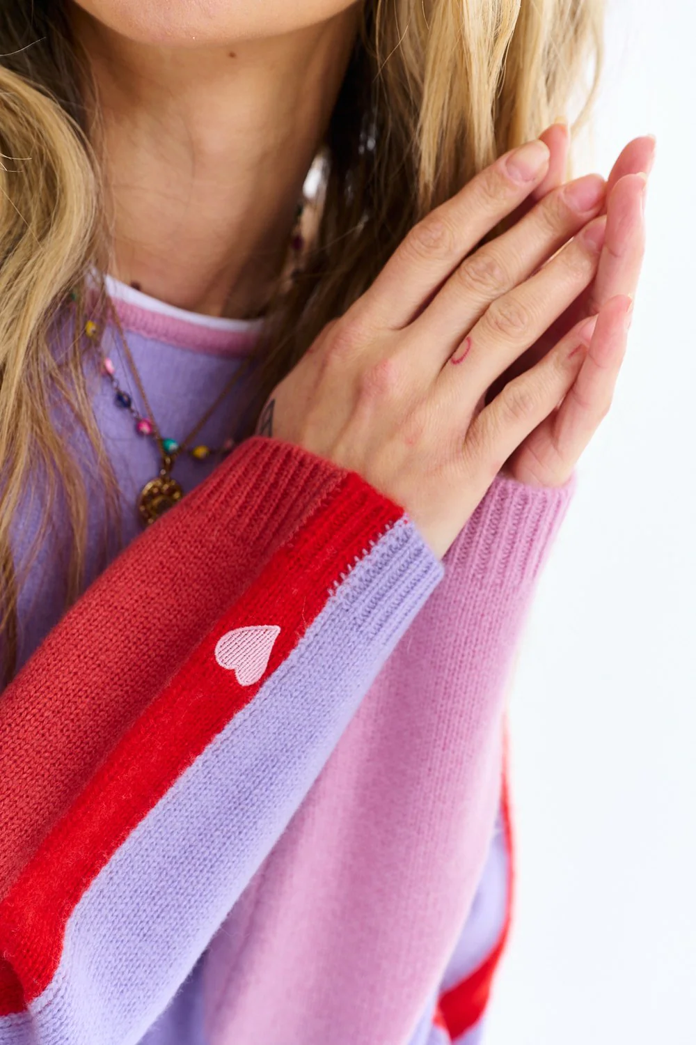 Wełniany sweter Soft Serenade - Image 4