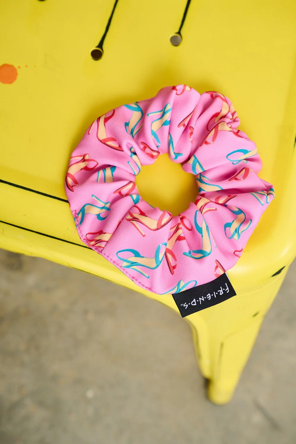 Zestaw 3 scrunchie Friends From New York